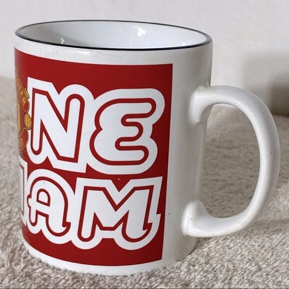 5/$25 Staffordshire Tableware There is Only One David Beckham Mug - Picture 5 of 9